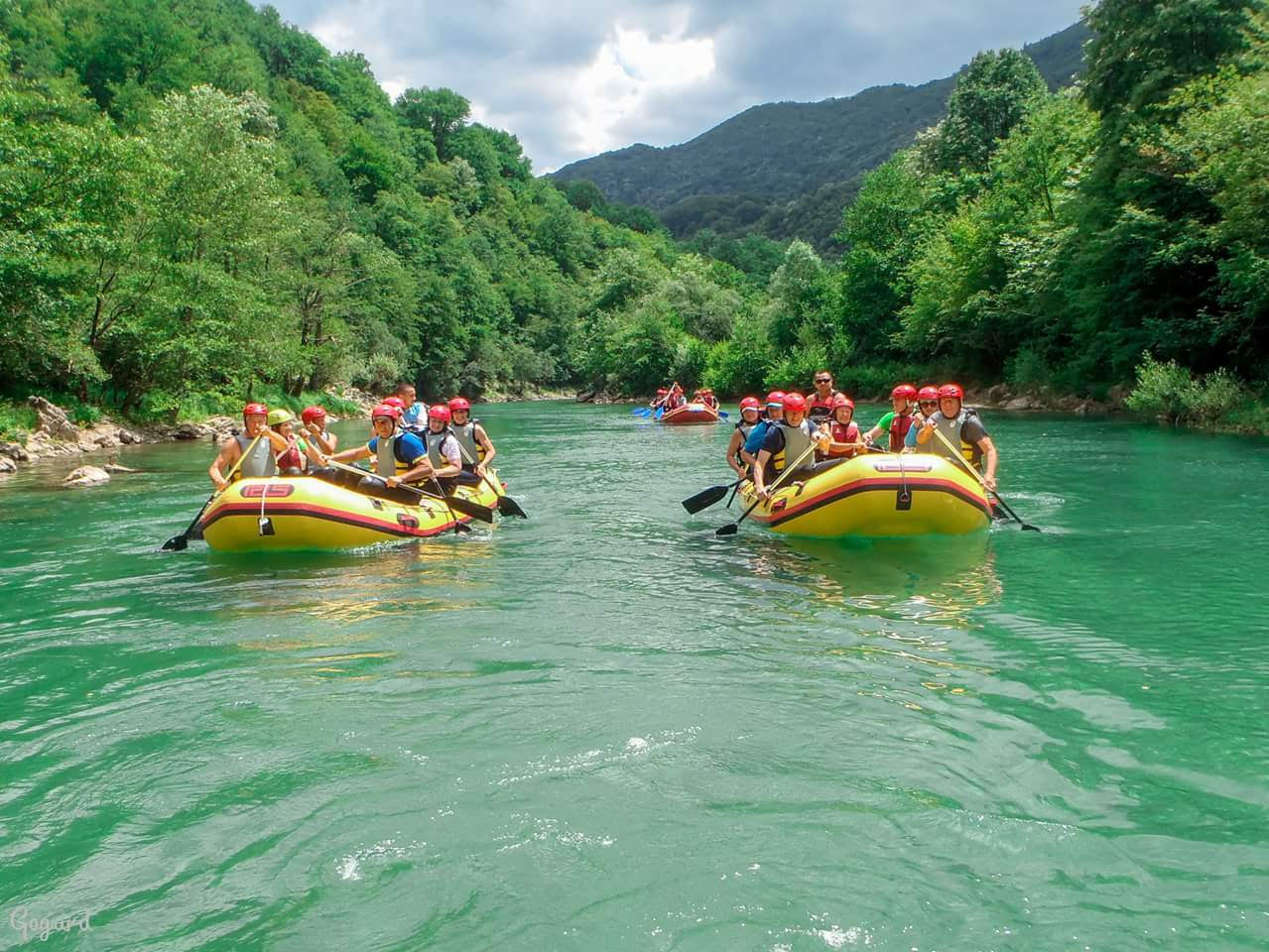 Rafting na brzacima II klase na Uni